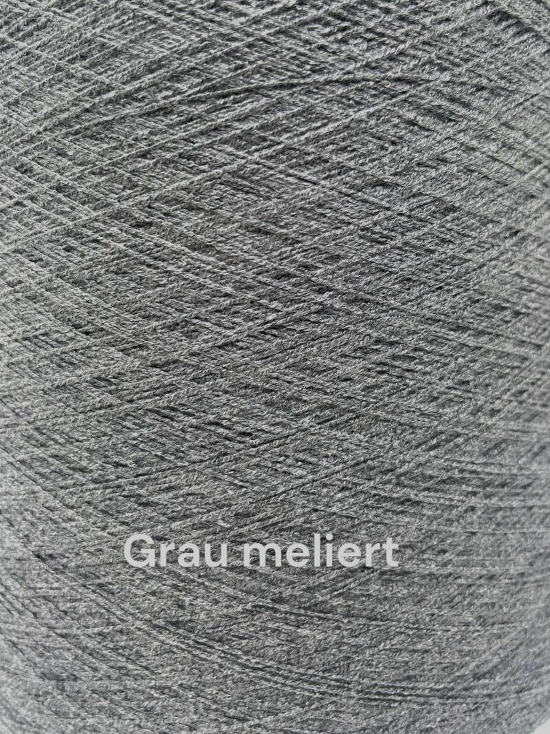 Stell dir hier deinen Wunschbobbel oder dein Pullover- oder Deckenset mit Farbverlauf zusammen - 3, 4 oder 5 Fäden